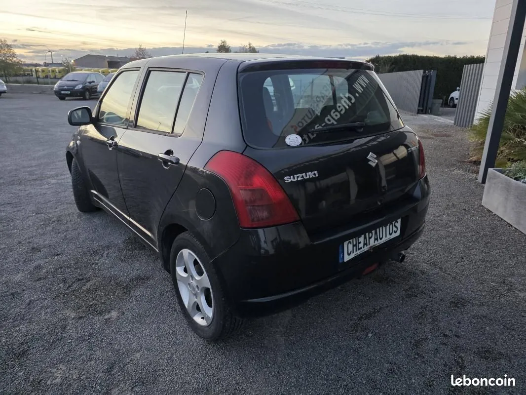 Suzuki Swift 2006 photo 4