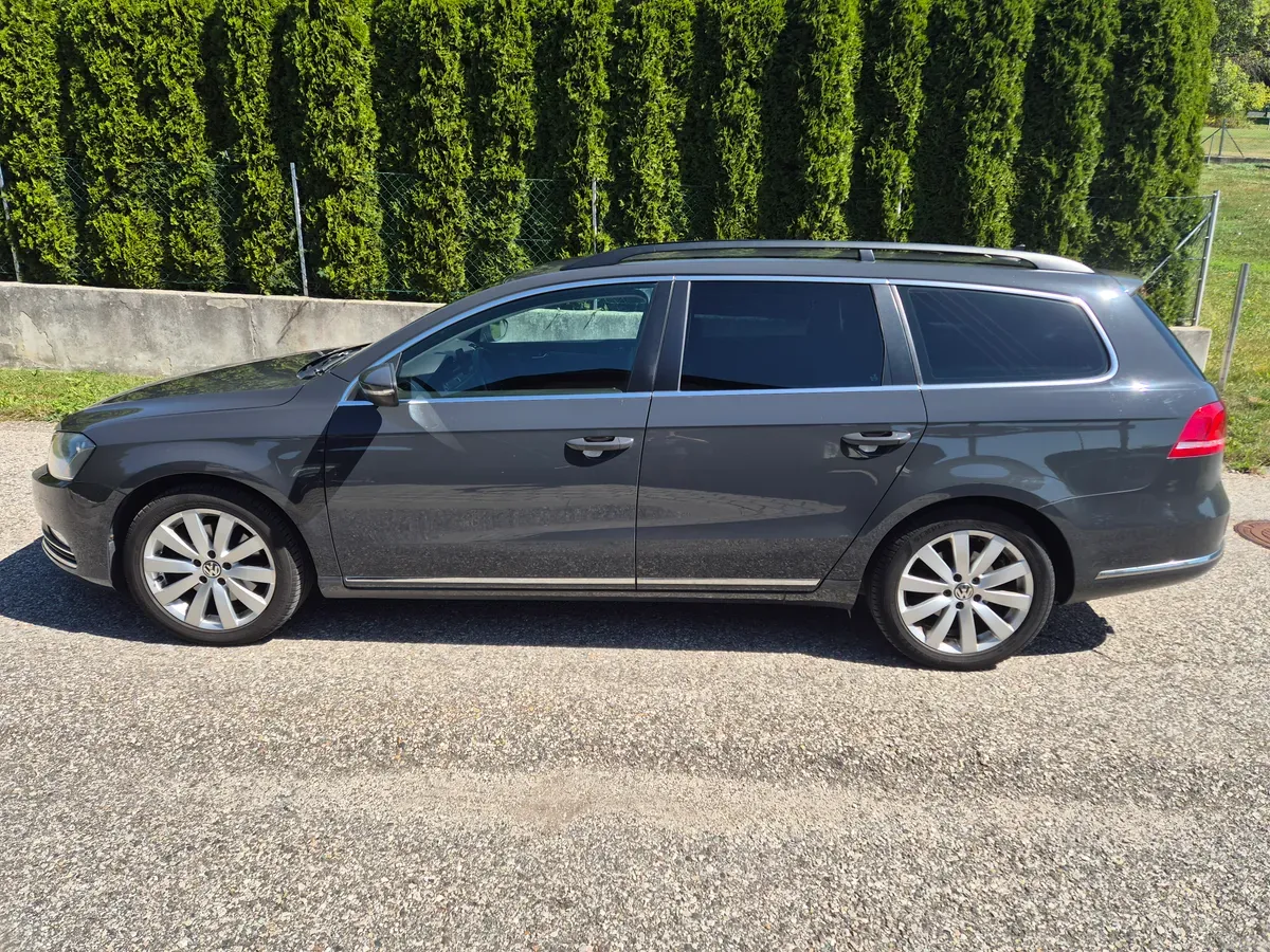 Volkswagen Passat 2012 photo 3
