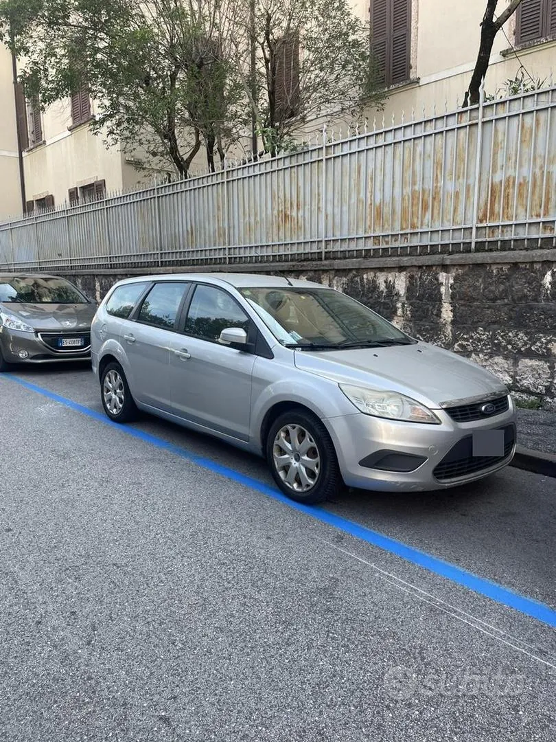 Ford Focus 2008 photo 2