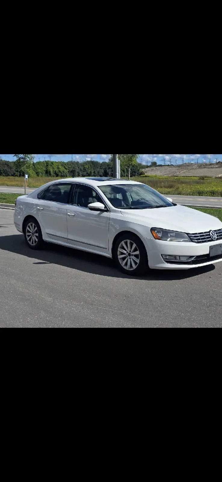 Volkswagen Passat 2012 photo 2