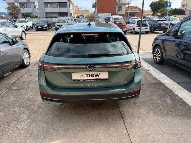 Volkswagen Passat 2024 photo 5