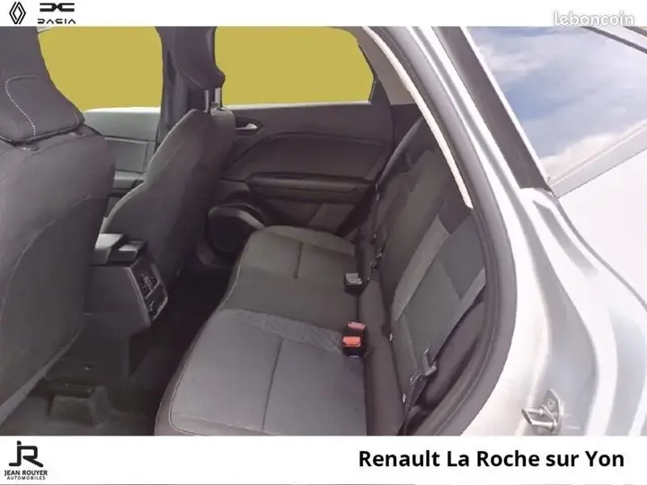 Renault Captur 2023 photo 4
