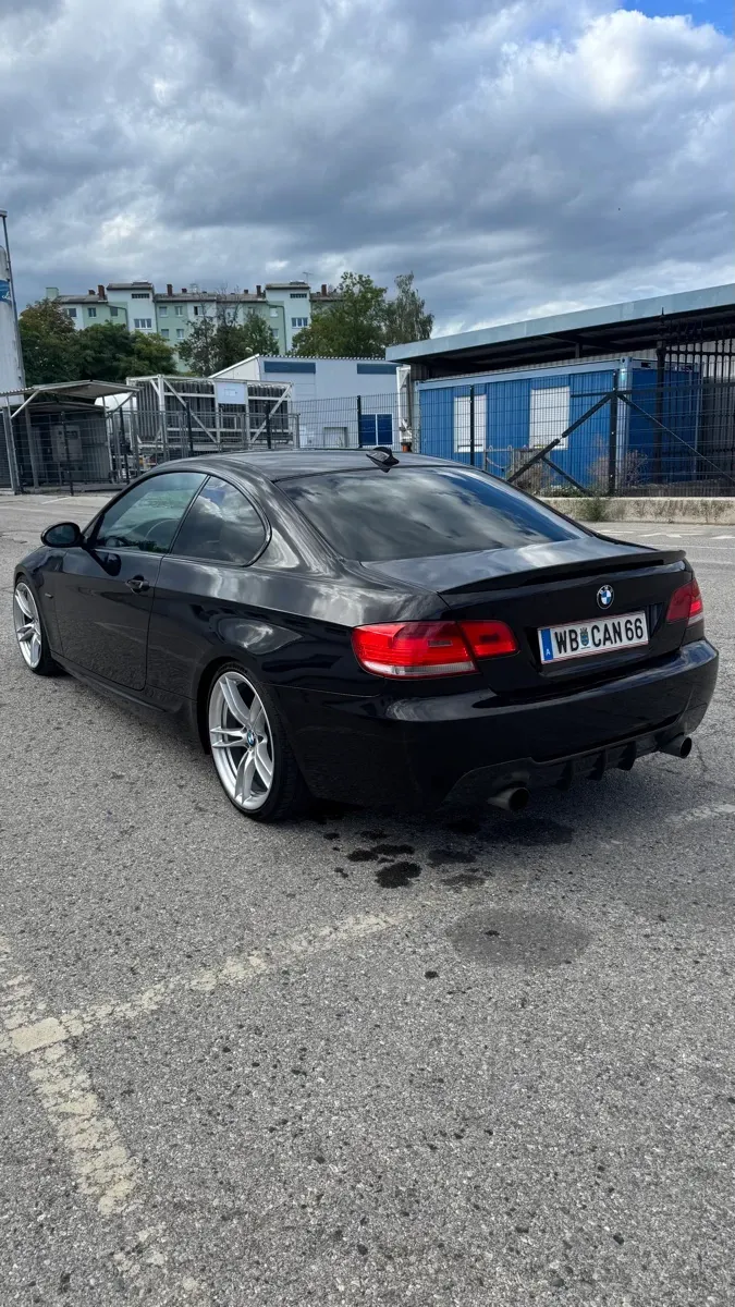 BMW 3 Series 2007 photo 2