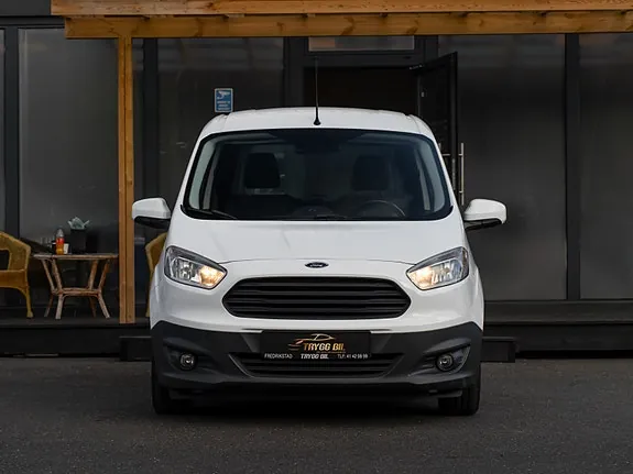 Ford Transit Courier 2017 photo 2