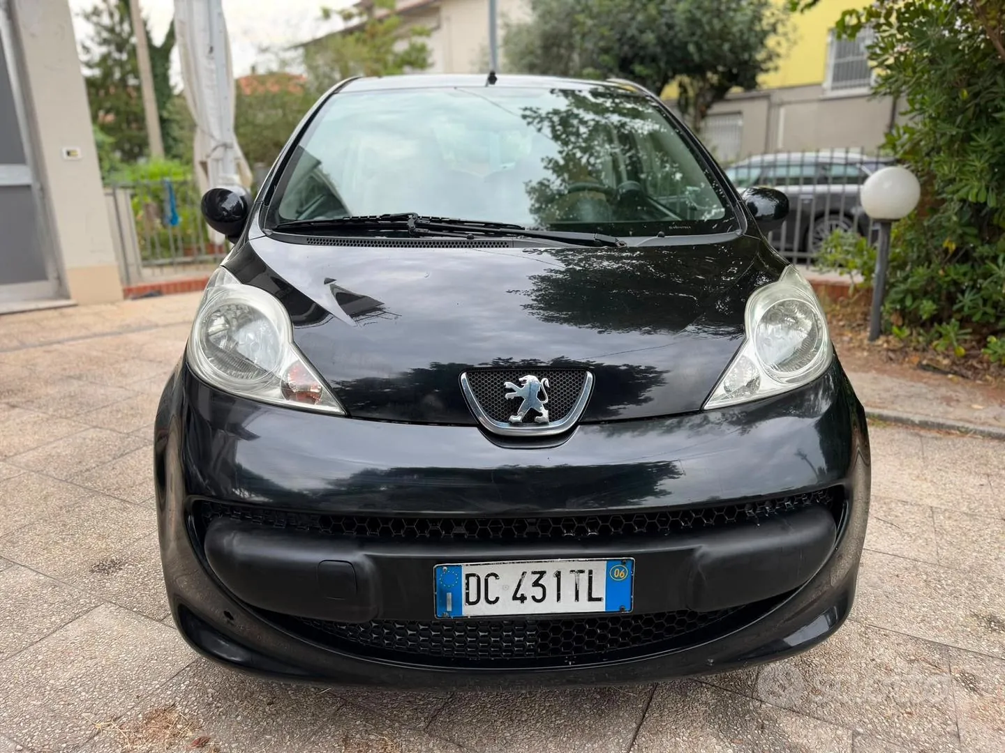 Peugeot 107 2006 photo 2