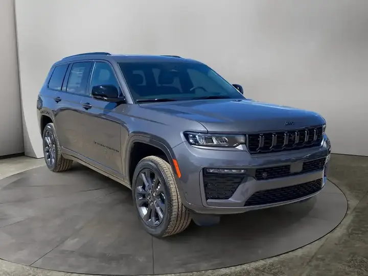 Jeep Grand Cherokee L 2026 photo 5