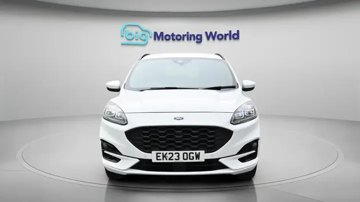 Ford Kuga 2023 photo 3