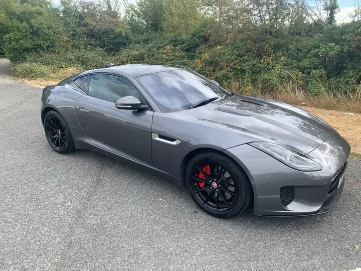 Jaguar F-Type 2018 photo 3