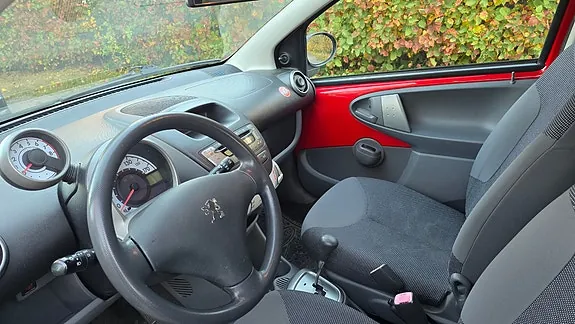 Peugeot 107 2008 photo 4