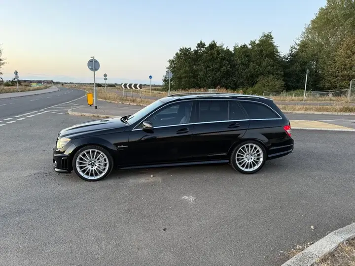 Mercedes-Benz C-Class 2009 photo 3