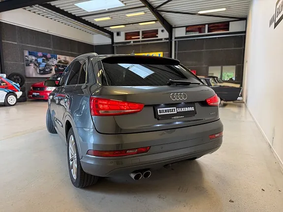 Audi Q3 2017 photo 4