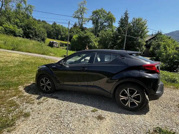 Toyota C-Hr 2019 photo 3