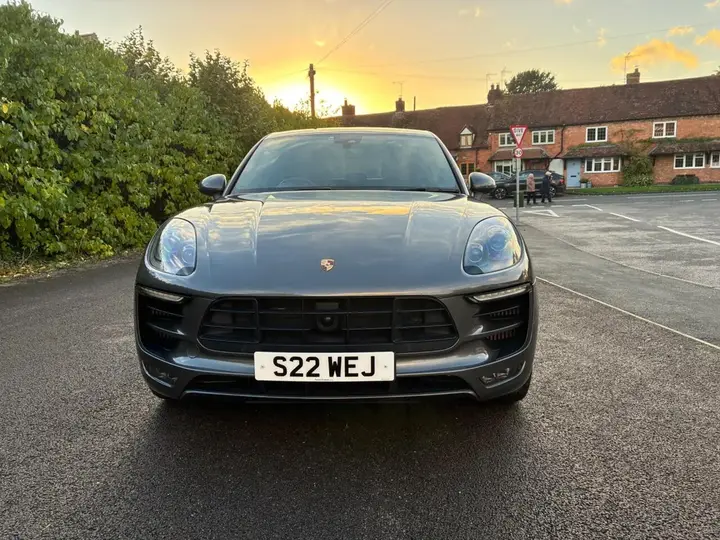 Porsche Macan 2018 photo 2