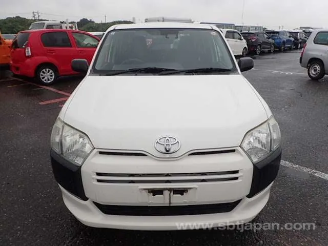 Toyota Probox 2018 photo 5