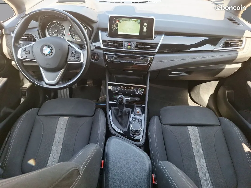 BMW 2 Series Active Tourer 2015 photo 2