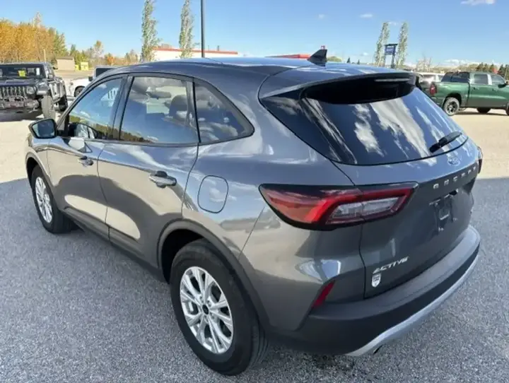 Ford Escape 2025 photo 4