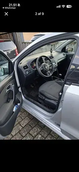 Volkswagen Polo 2011 photo 2