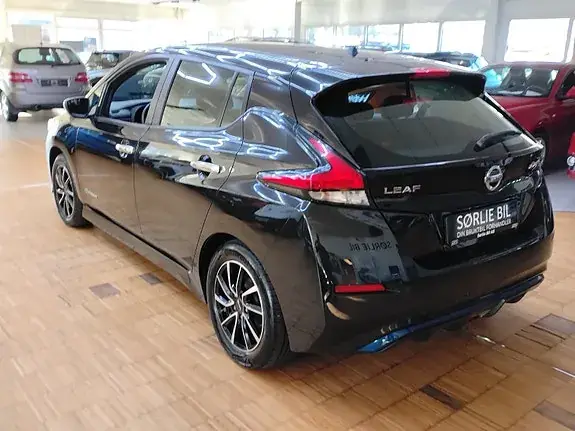 Nissan Leaf 2018 photo 5