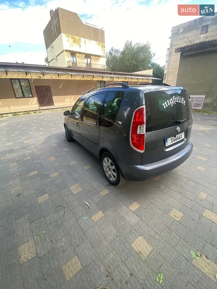 Skoda Roomster 2008 photo 4