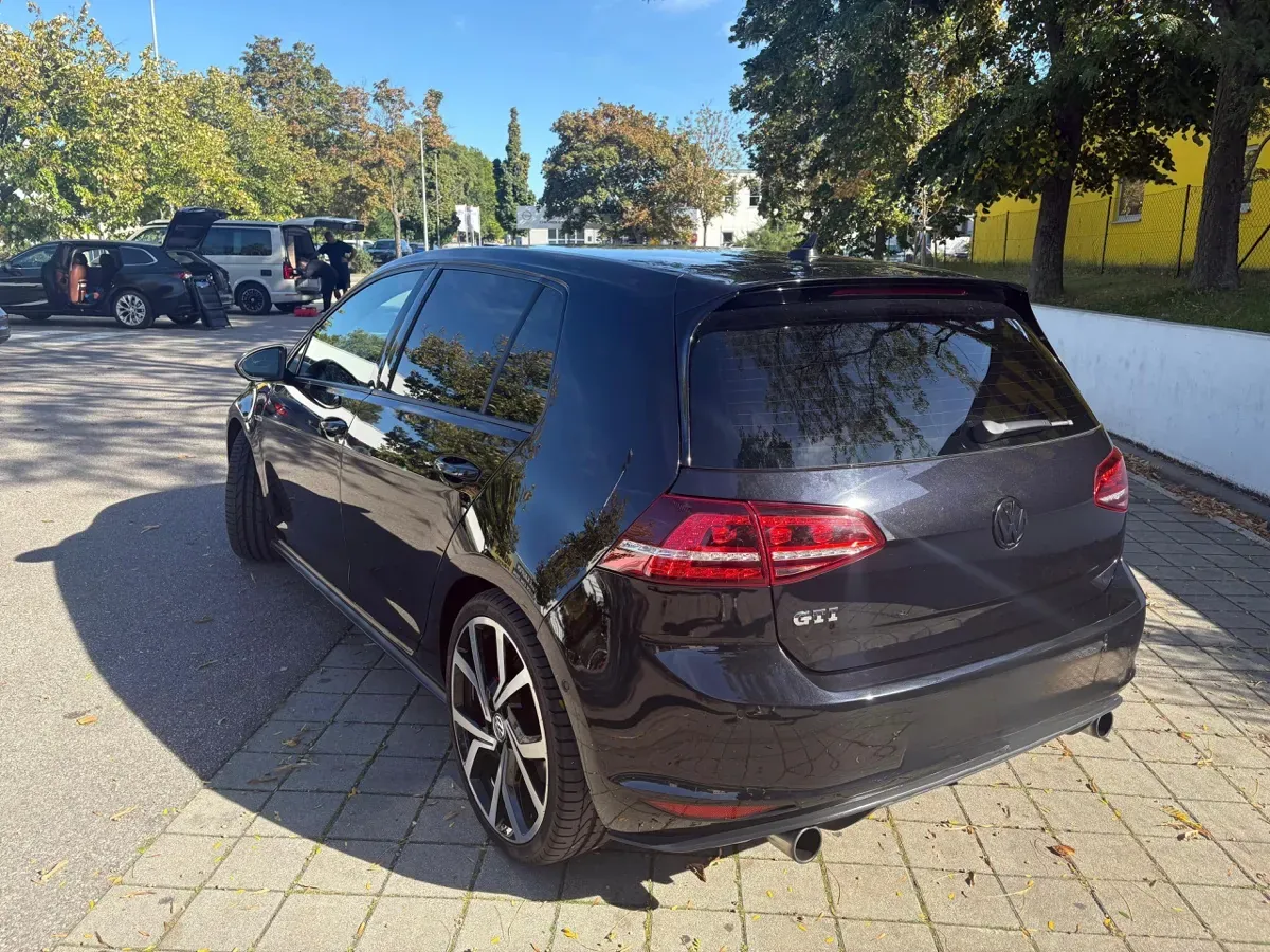 Volkswagen Golf 2016 photo 2