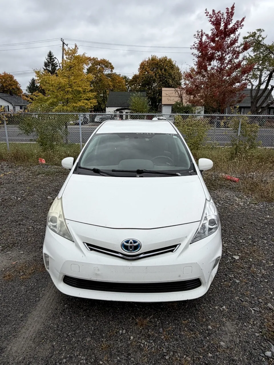 Toyota Prius V 2013 photo 3