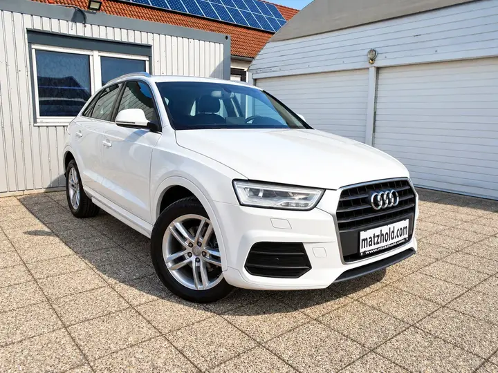 Audi Q3 2015 photo 3