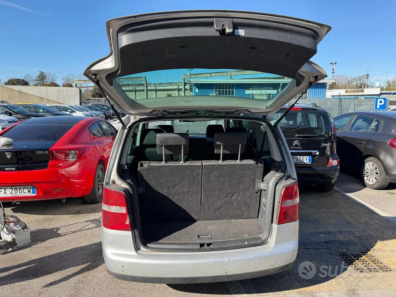 Volkswagen Touran 2004 photo 4