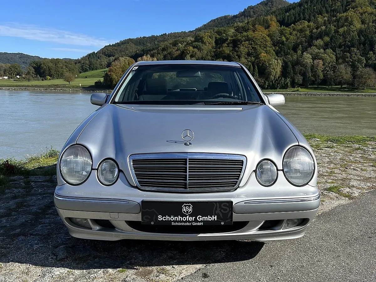 Mercedes-Benz E-Class 1999 photo 2