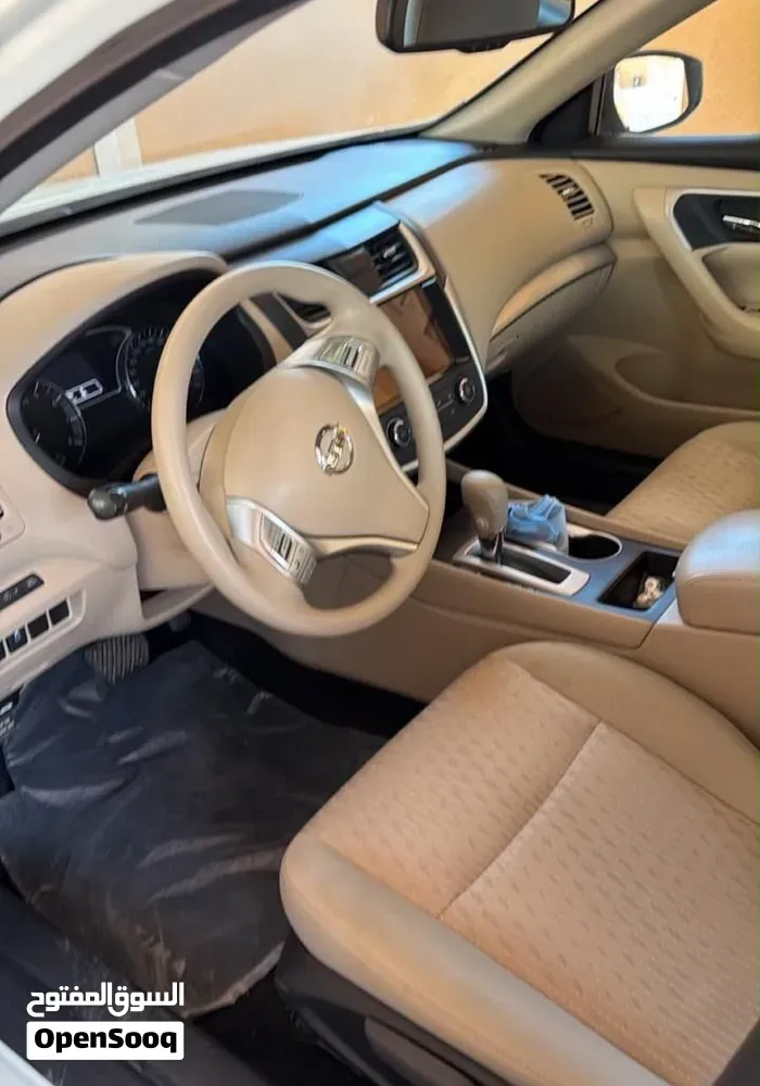 Nissan Altima 2018 photo 3