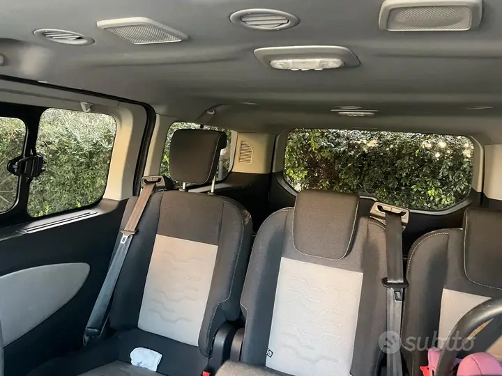 Ford Tourneo Custom 2018 photo 4