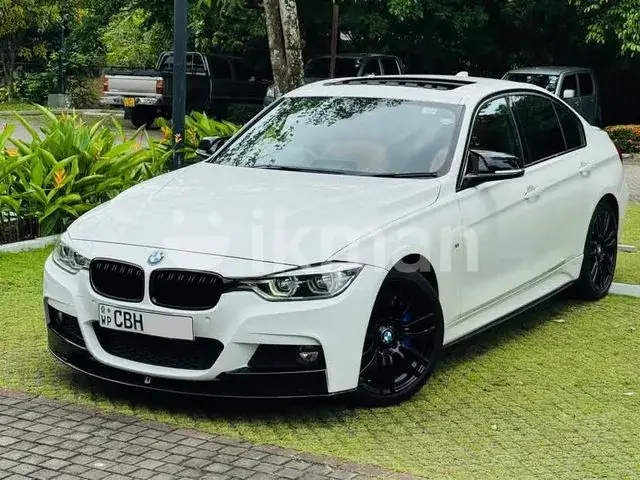 BMW 318I 2018 photo 2