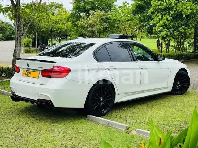 BMW 318I