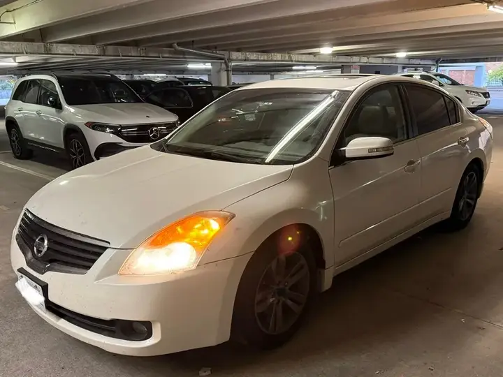 Nissan Altima 2009 photo 2