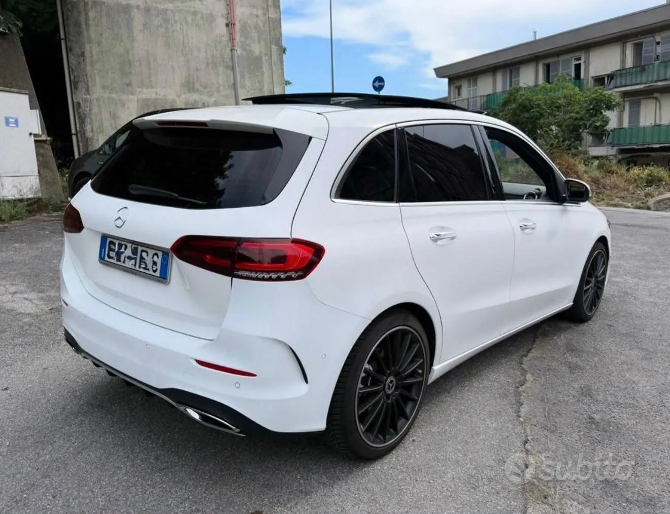 Mercedes-Benz B-Class 2020 photo 2