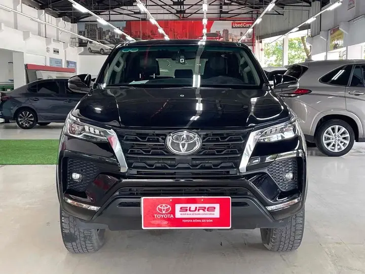 Toyota Fortuner 2024 photo 3