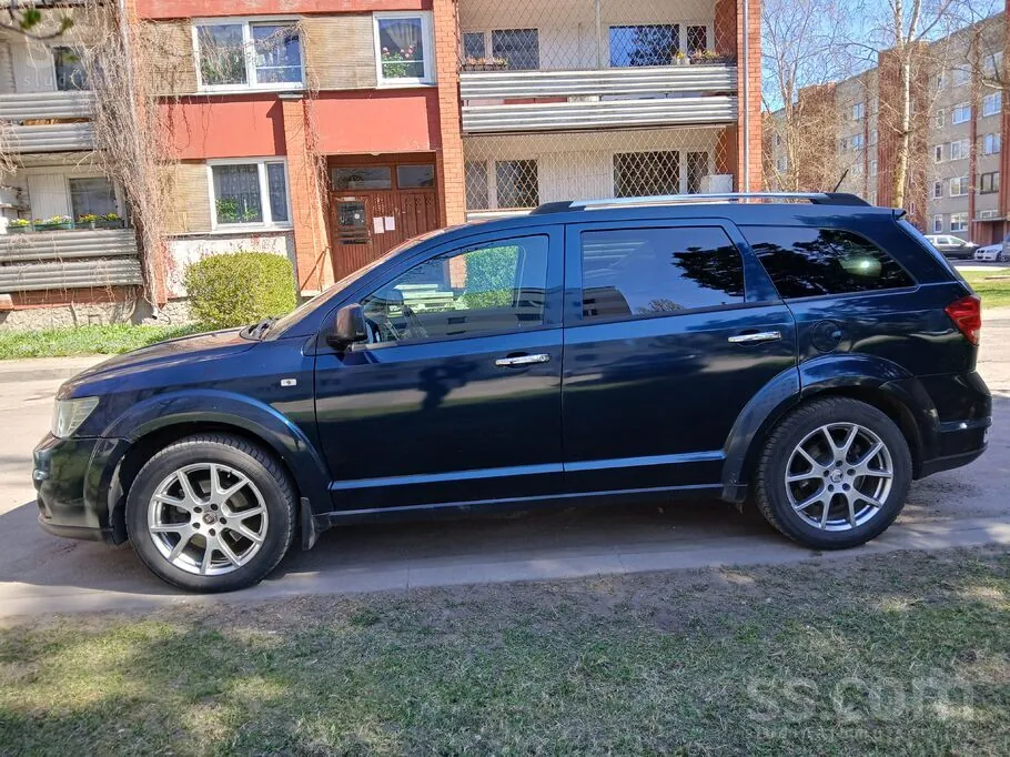 Fiat Freemont 2013 photo 2