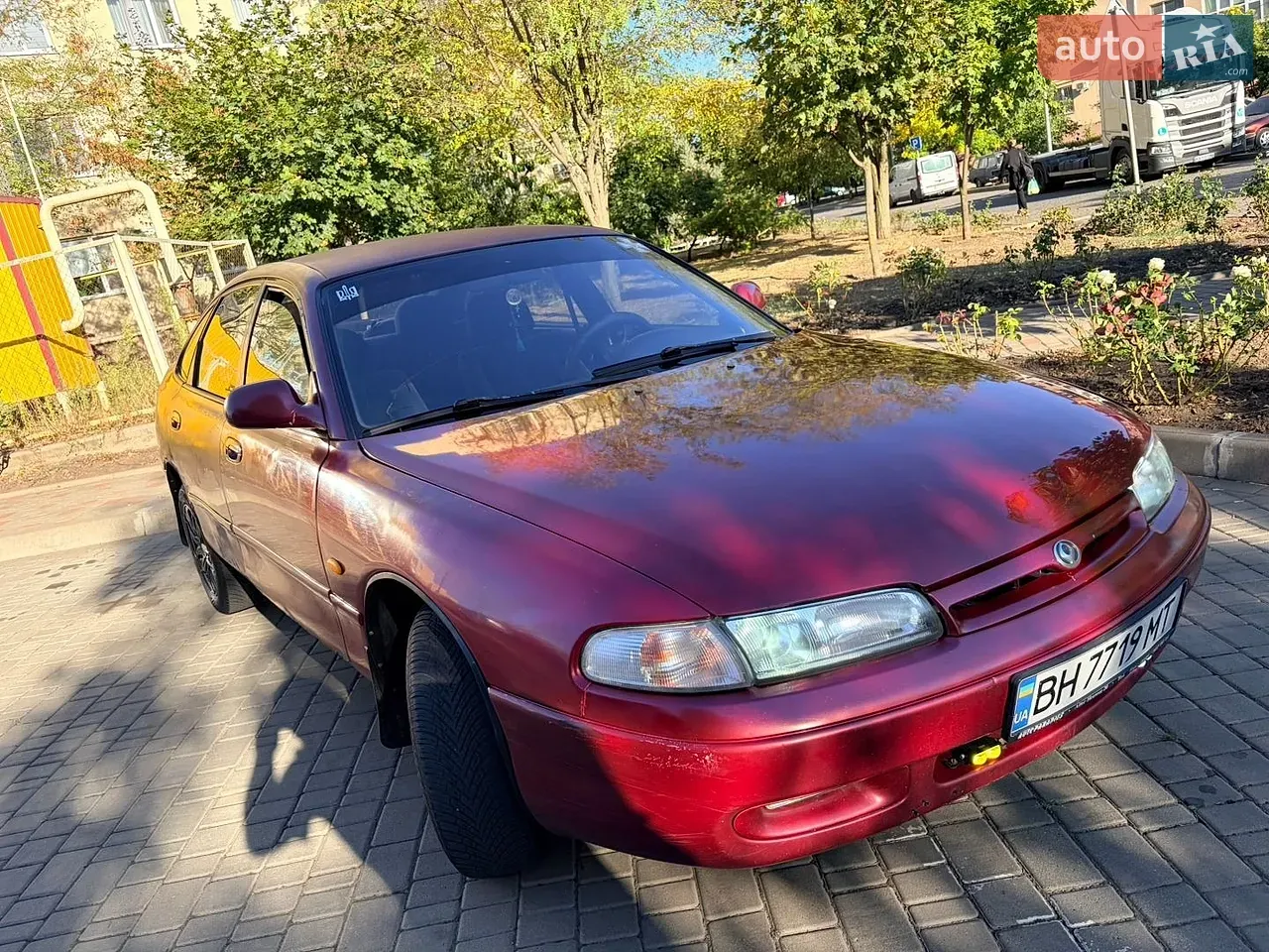 Mazda 626 1992 photo 3