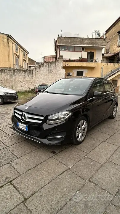 Mercedes-Benz B