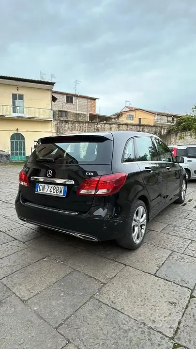 Mercedes-Benz B 2016 photo 2