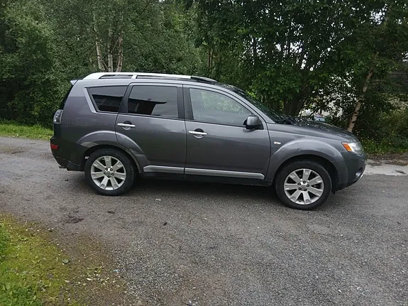 Mitsubishi Outlander 2008 photo 3