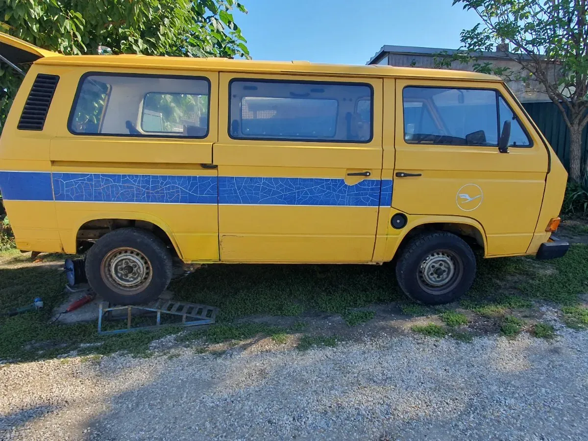 Volkswagen T3 1986 photo 2