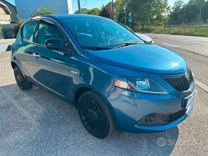 Lancia Ypsilon 2023 photo 3