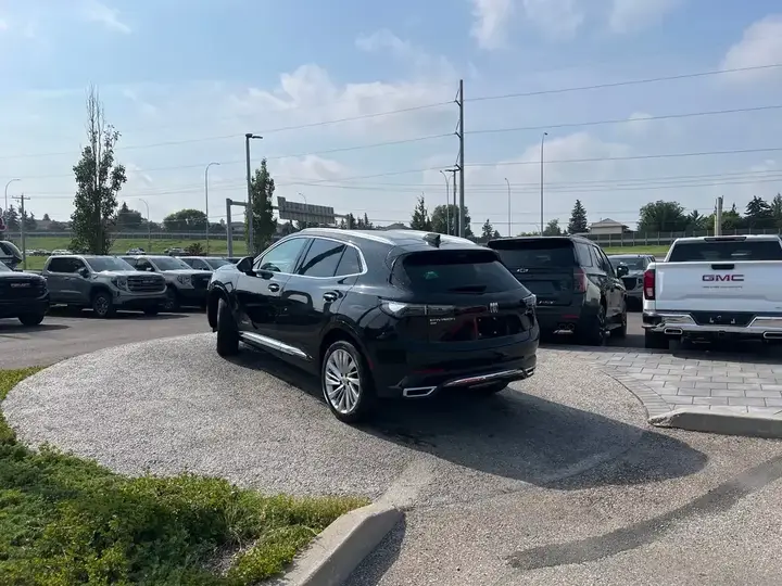 Buick Envision 2026 photo 3