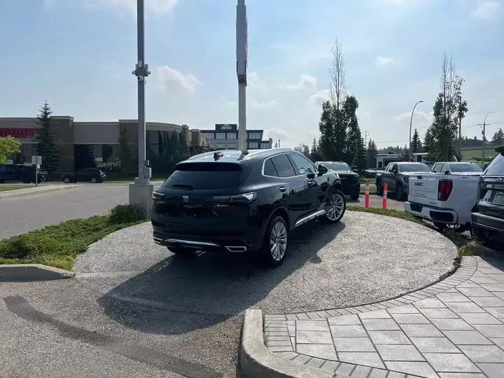 Buick Envision 2026 photo 5