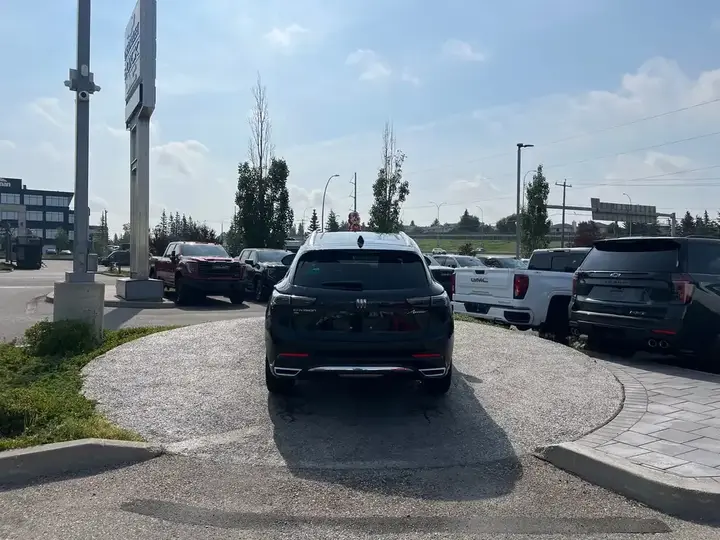 Buick Envision 2026 photo 4