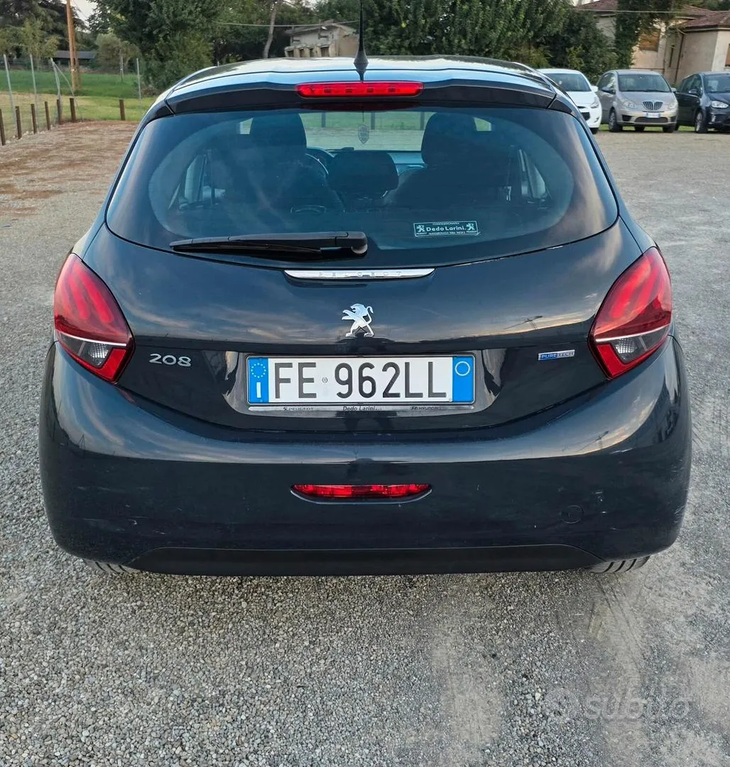 Peugeot 208 2016 photo 4