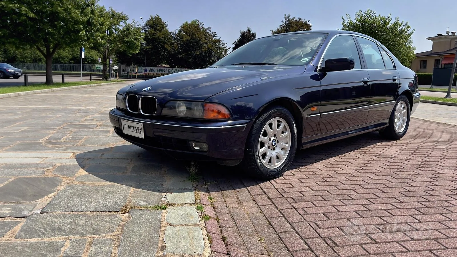 BMW 523I 1998 photo 2