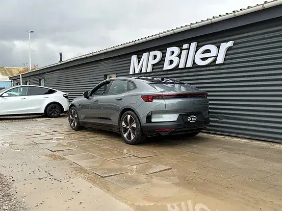 Polestar 4 2024 photo 3