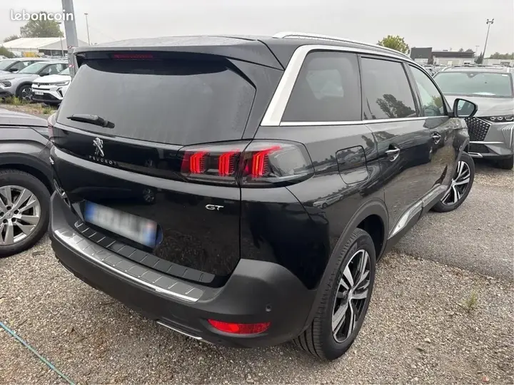 Peugeot 5008 2023 photo 3
