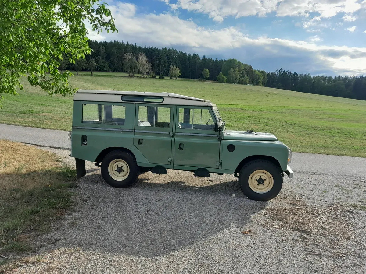 Land Rover 109 Station 1982 photo 3